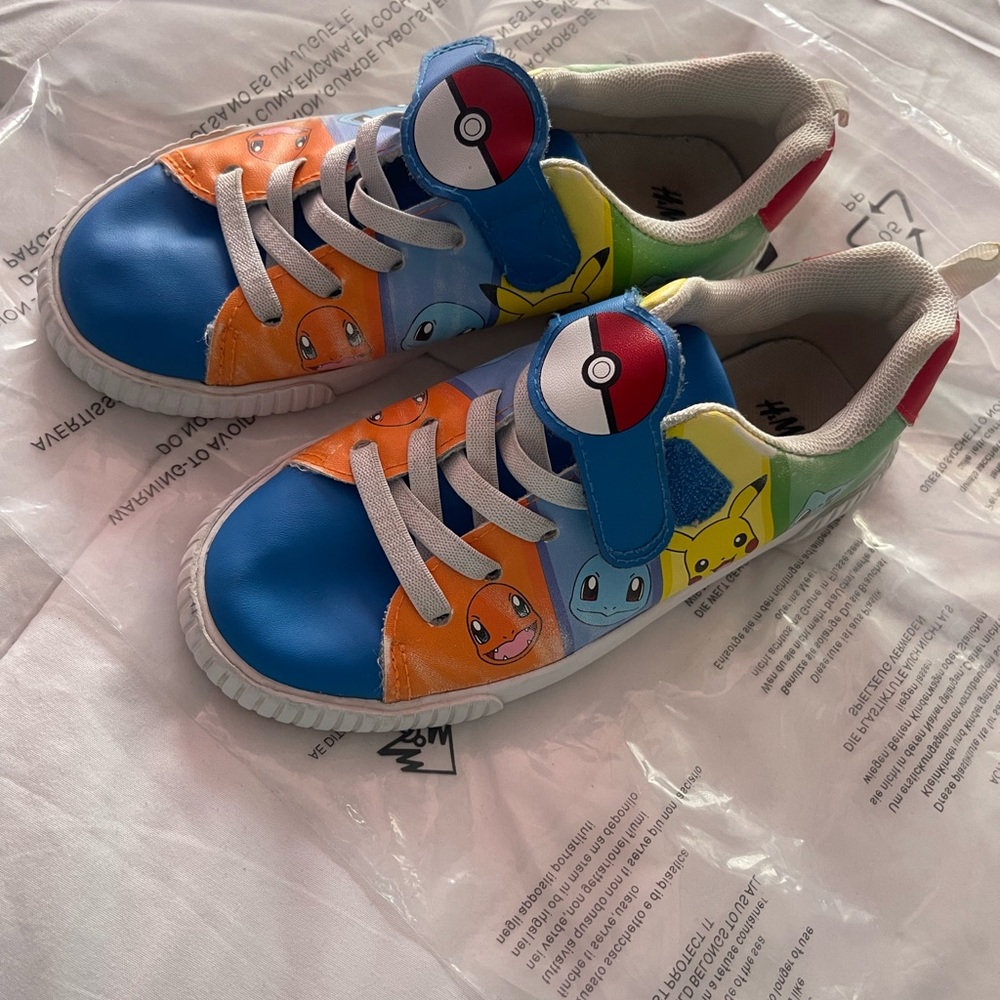Pokémon vintage shoes